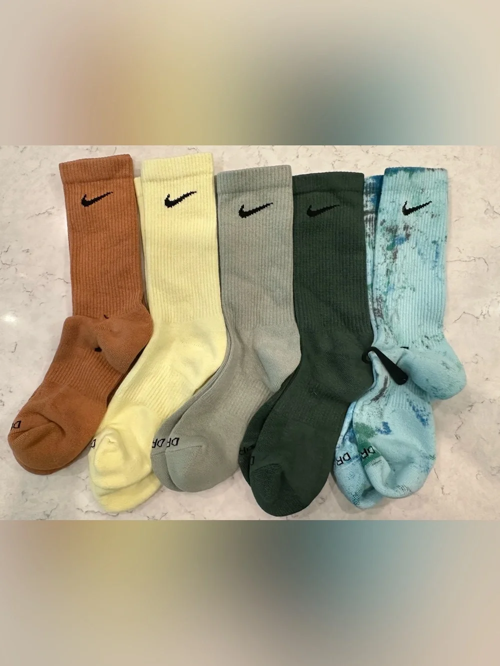 New Nike Multicolor Crew Socks - 5-Pack - M(5Y-7Y/W6-10/M6-8)